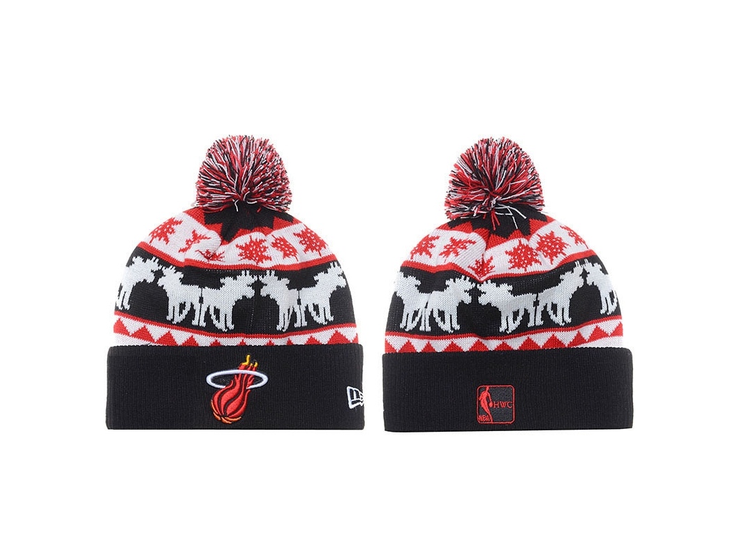 Heat 2016 Christmas Day Red Knit Hat With Pom