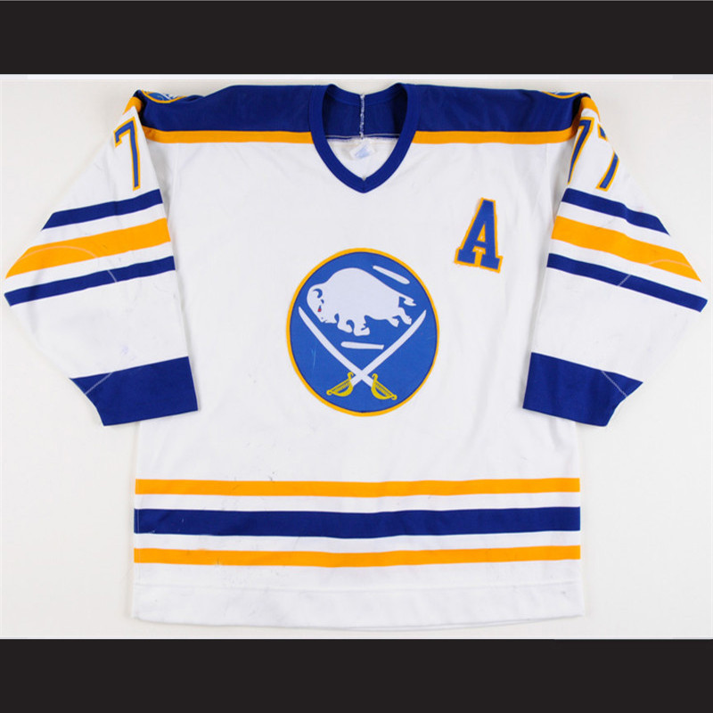 1990-91 Pierre Turgeon Buffalo Sabres hockey Jersey